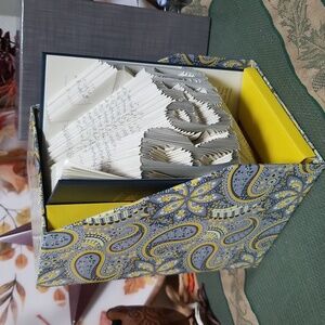 📓FOLDED CUTOUT BOOK